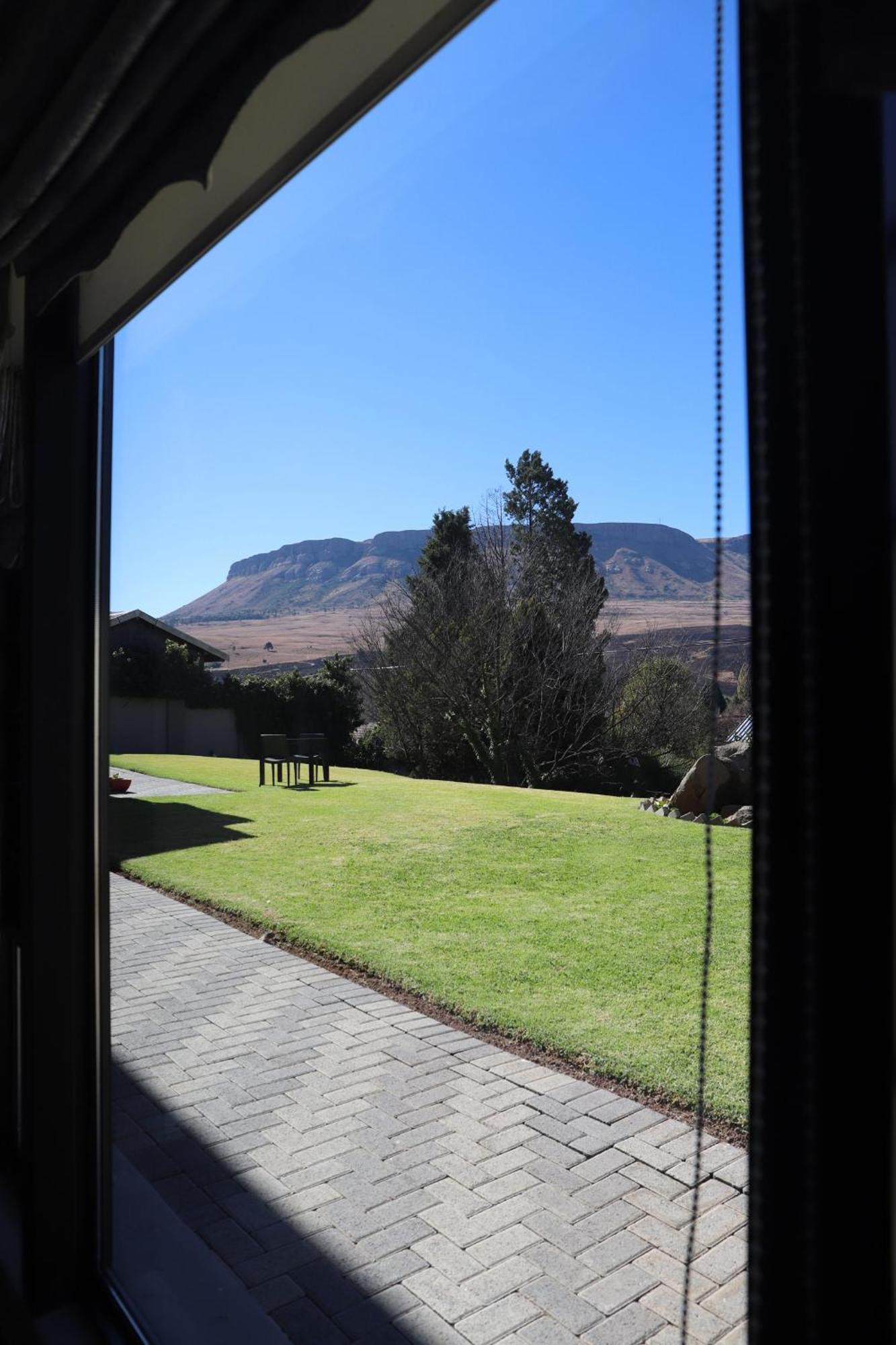 The Raz Acomodação com café da manhã Harrismith Exterior foto